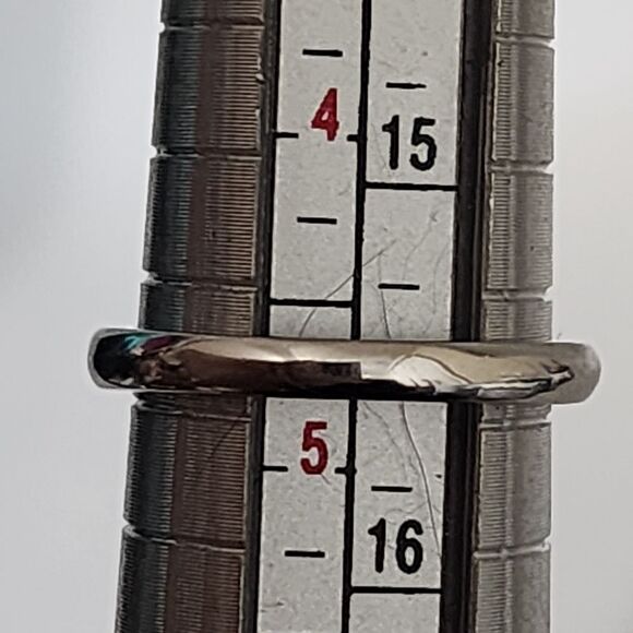 Sterling Silver Cubic Zirconia Solitaire Ring (4.75) - Picture 7 of 7